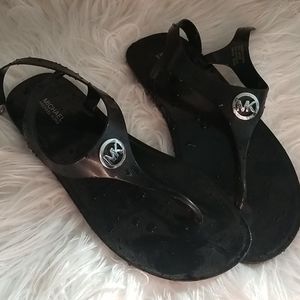Black jelly sandals